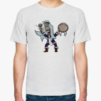 Шаман с бубном проводит обряд изгнания кризиса