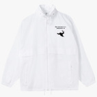 Ветровка с капюшоном