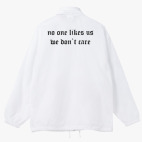 Ветровка с капюшоном