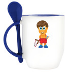 Шкодливый мальчик с рогаткой и карандашами