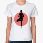 Поза Дерева на фоне солнца