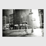 Девушка под зонтом