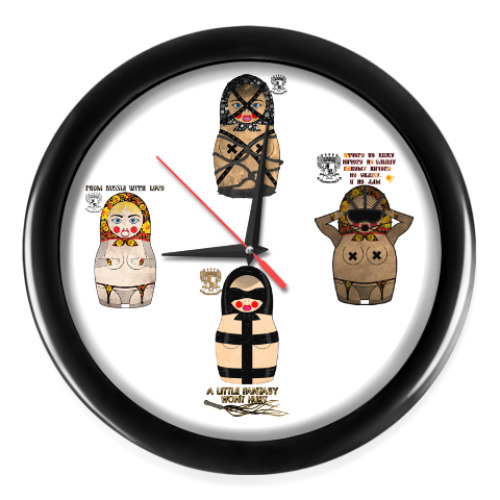Настенные часы с принтом Матрешки