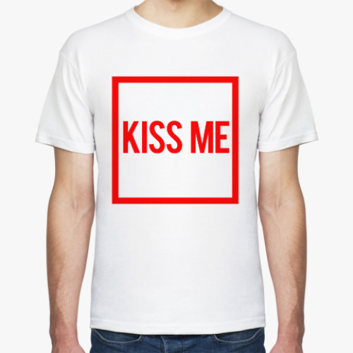 Футболка с принтом поцелуй меня