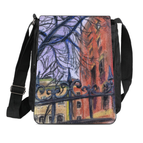 Сумка-планшет с принтом Полцарства за забор