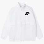 Ветровка с капюшоном